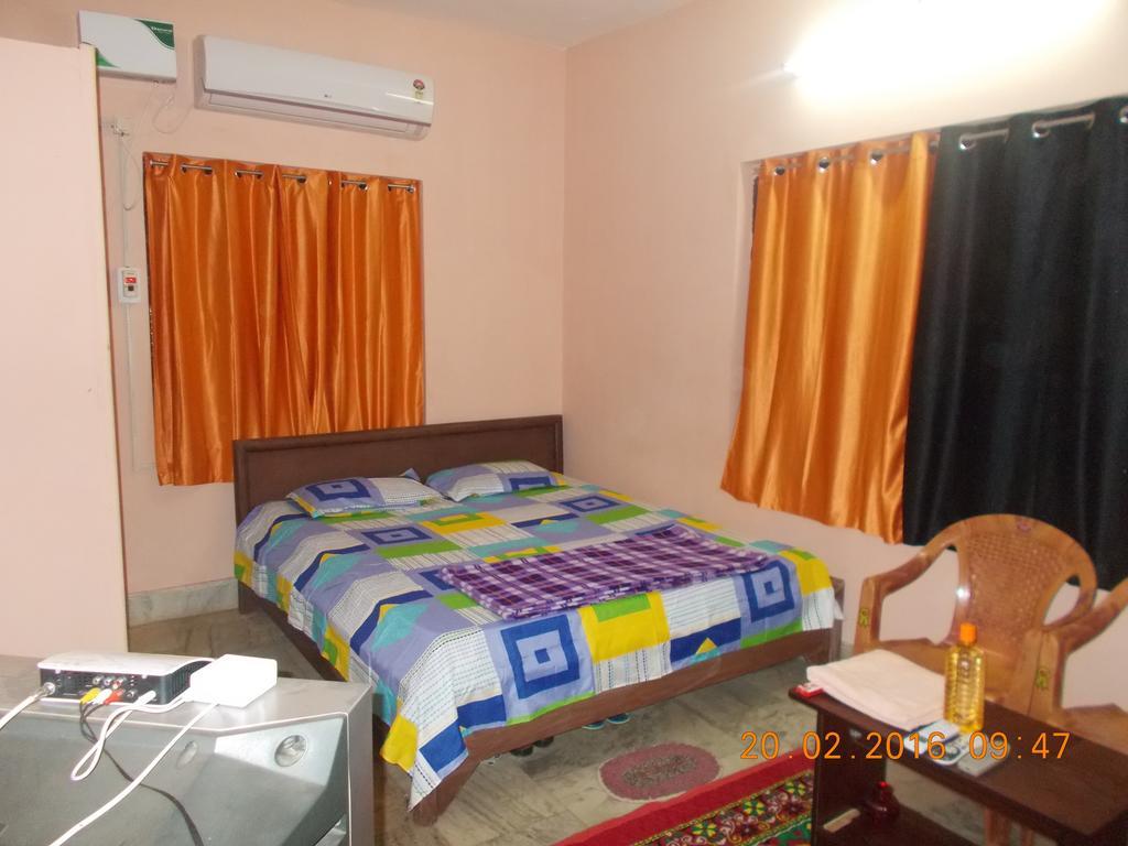 Laughing Buddha Homestay 布巴内什瓦尔 外观 照片
